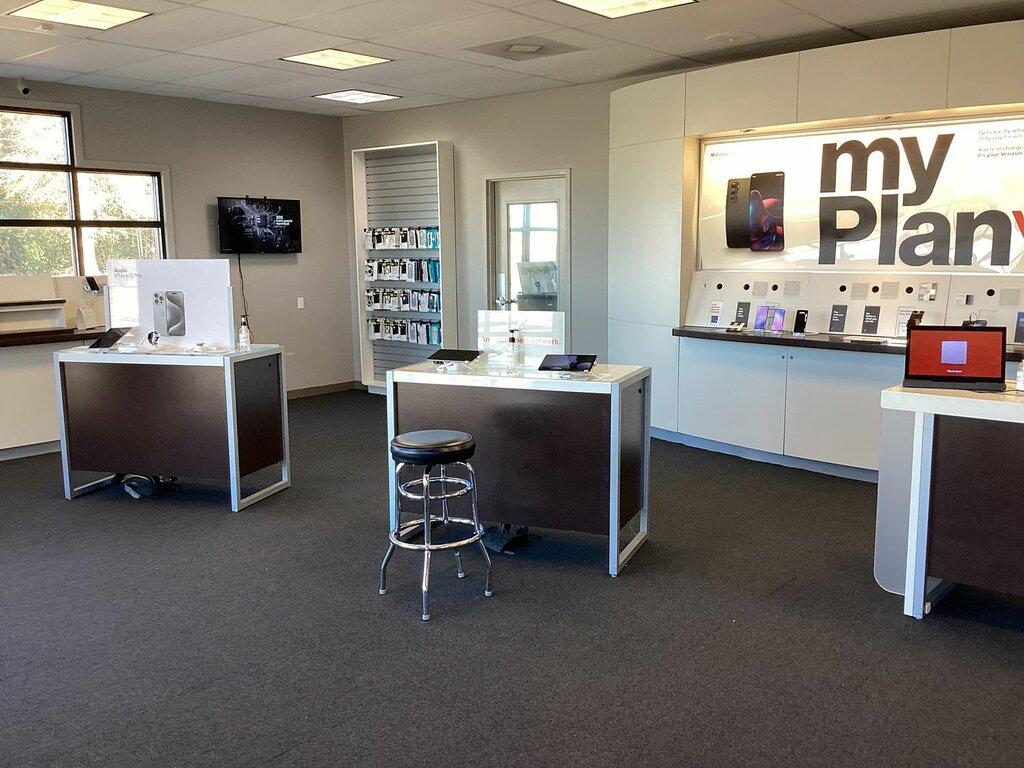 Russell Cellular-Verizon Authorized Retailer