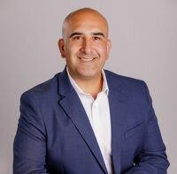 Carlos Gutierrez, Realtor Epique Realty