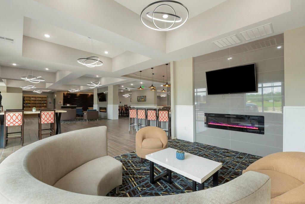 La Quinta Inn & Suites By Wyndham Coralville Iowa City