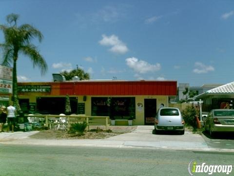 Dora's Hairstyling and Art