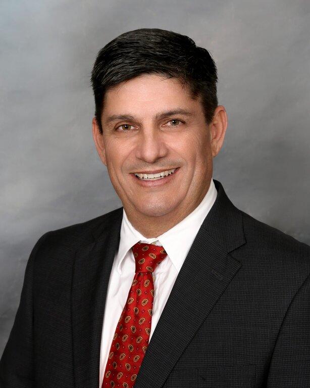 Merrill Lynch Financial Advisor Julian Lopez