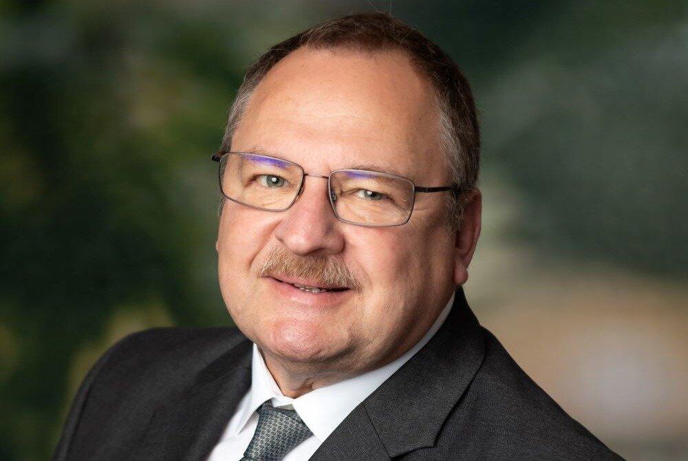 Anthony Lapinsky, MD - Advanced Spine and Orthopedics-Rochester