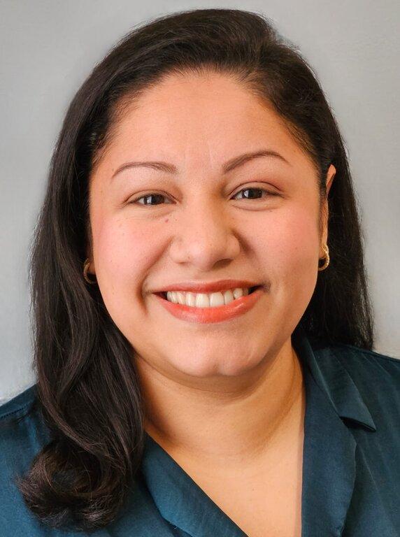 Betsy Suarez, Counselor