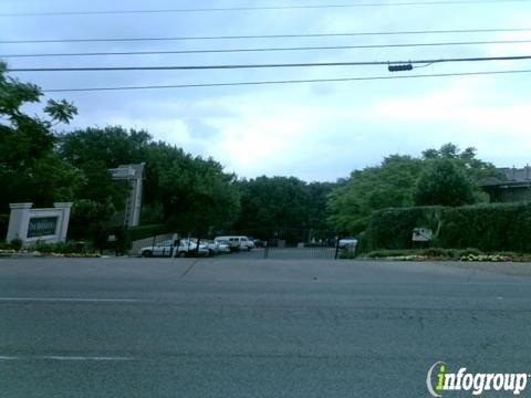 Breakers On the Lake