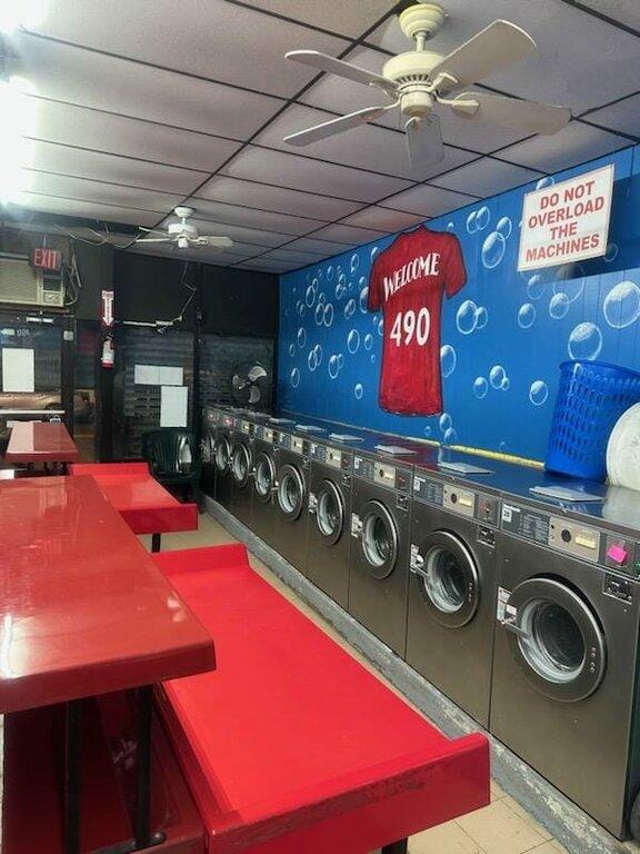 Easy Laundromat