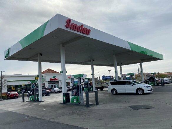 Sinclair Gas Station