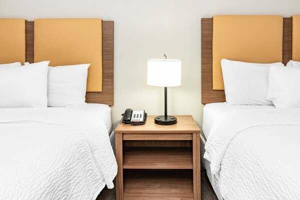 Days Inn & Suites By Wyndham Huntsville