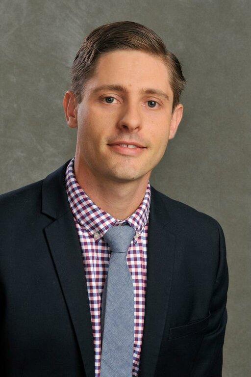 Edward Jones - Financial Advisor: Chris Schilmoeller