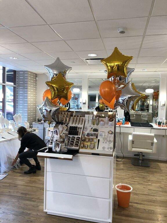 Hott Blowdry & Beauty Lounge