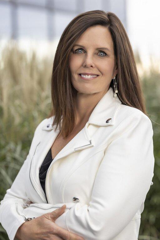 Merrill Lynch Financial Advisor Lori Minard