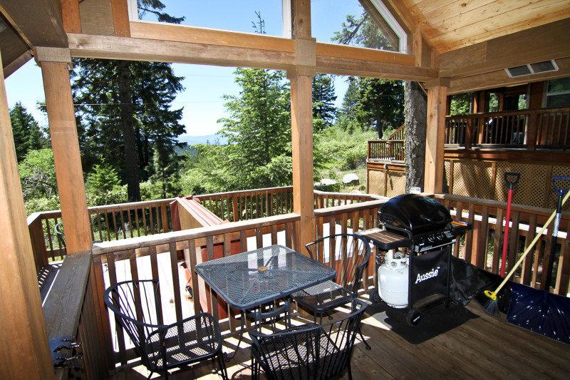 The Cabins at Hyatt Lake