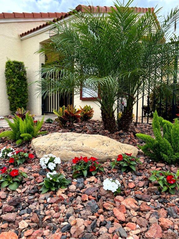 On the Side Landscaping