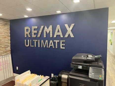 Mike Van De Walker, Gri-RE/MAX Ultimate