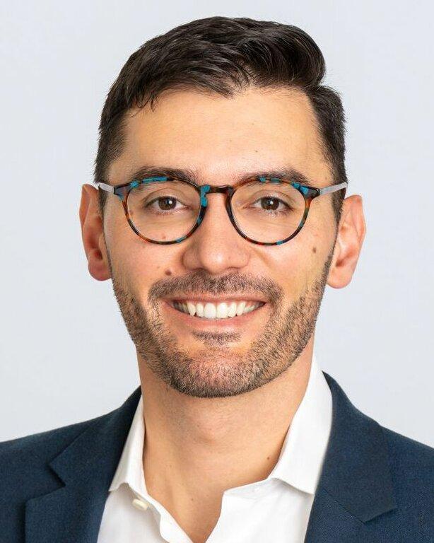 Alipi Bonm, MD - Ivy Center For Advanced Brain Tumor Treatment-Edmonds