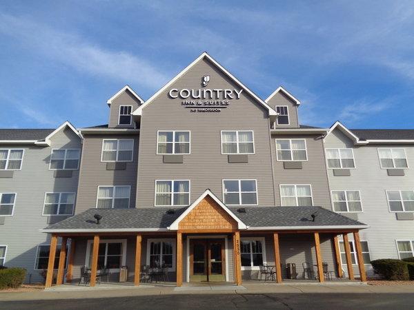 Country Inn & Suites By Radisson, Brooklyn Center, MN