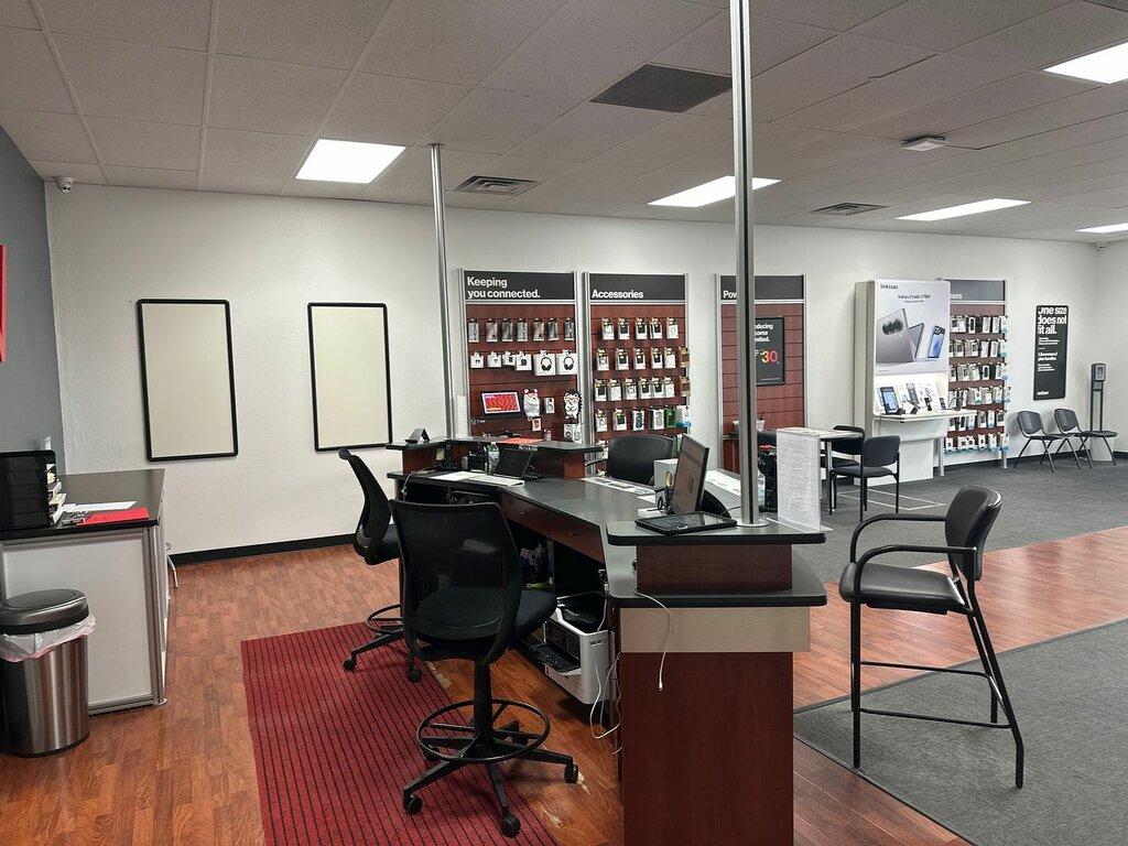 Russell Cellular-Verizon Authorized Retailer