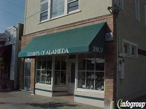 Lynn's of Alameda Antiques & Collectables