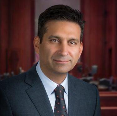 Max Alavi APC, Oc Trusts Lawyer