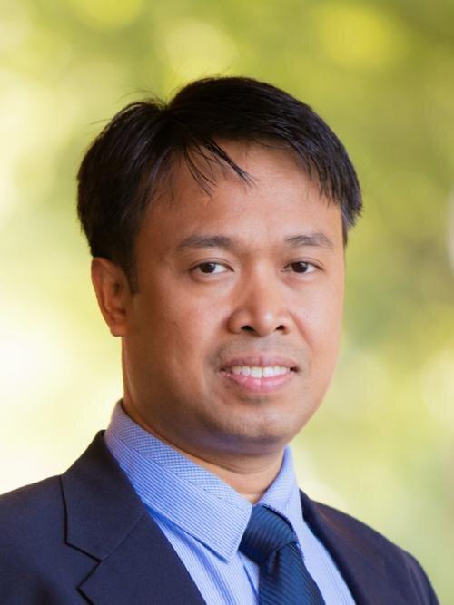 Eric Estayan Floranda, MD - Bon Secours-Neurology Clinic, Hanover