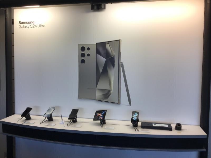 Cellular Sales-Verizon Authorized Retailer