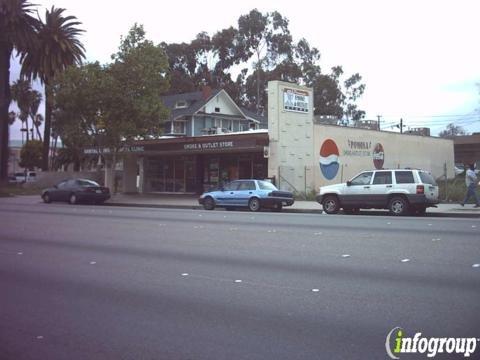 Pomona Smoke & Outlet
