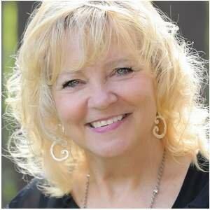 Carol Layman Better Homes and Gardens Real Estate Winans