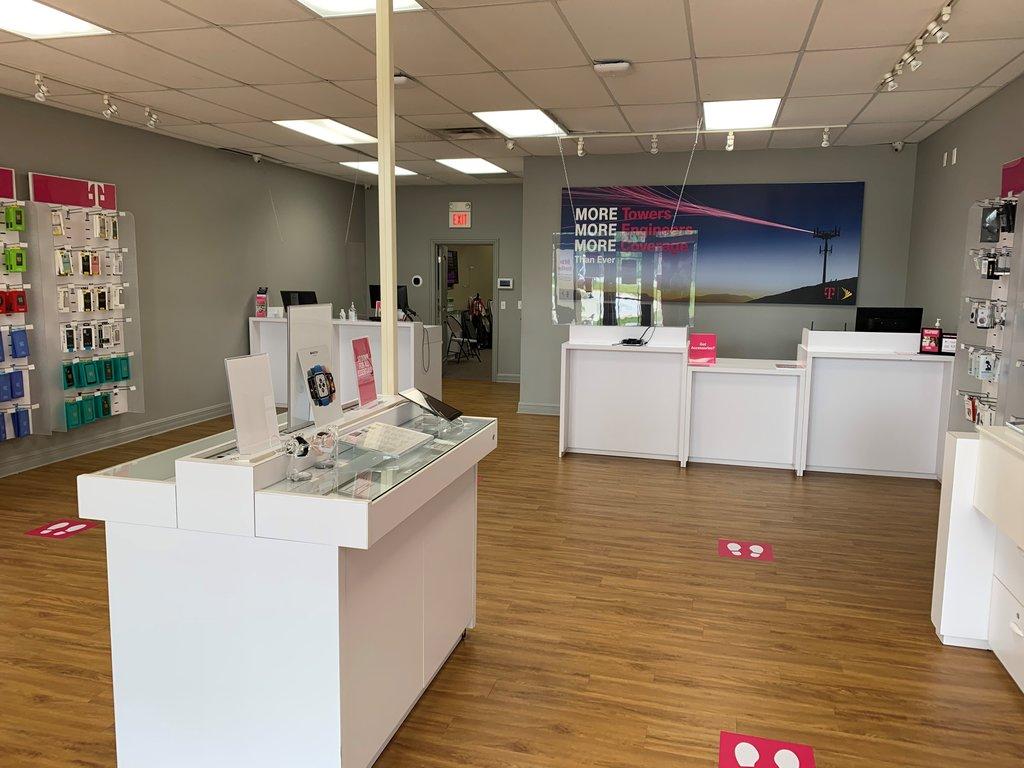 T-Mobile Authorized Retailer