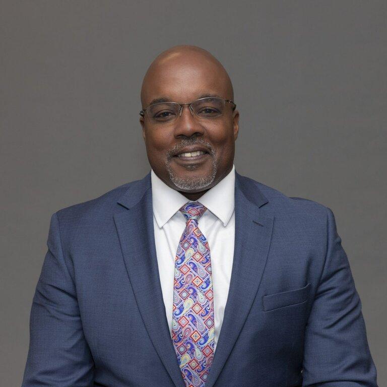 Merrill Lynch Financial Advisor Lee Roberts