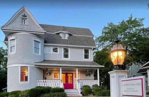 Julie Ferrauiola, MD - The Couture Surgeon