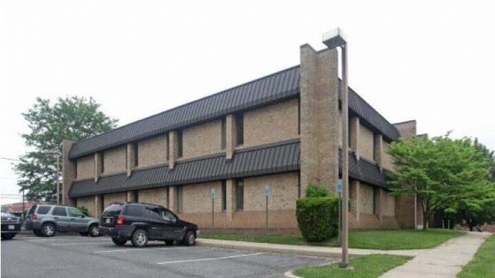 Danny and Gail Jones Primary Care-Forest Hill