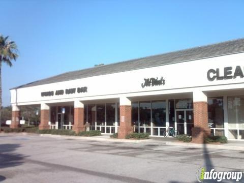 McDivot's Wings & Raw Bar