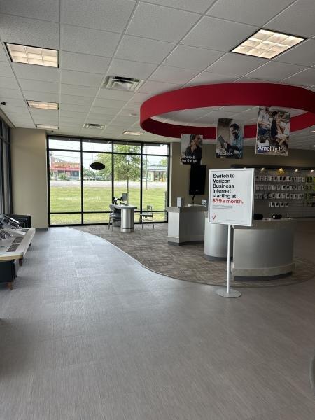 Cellular Sales-Verizon Authorized Retailer