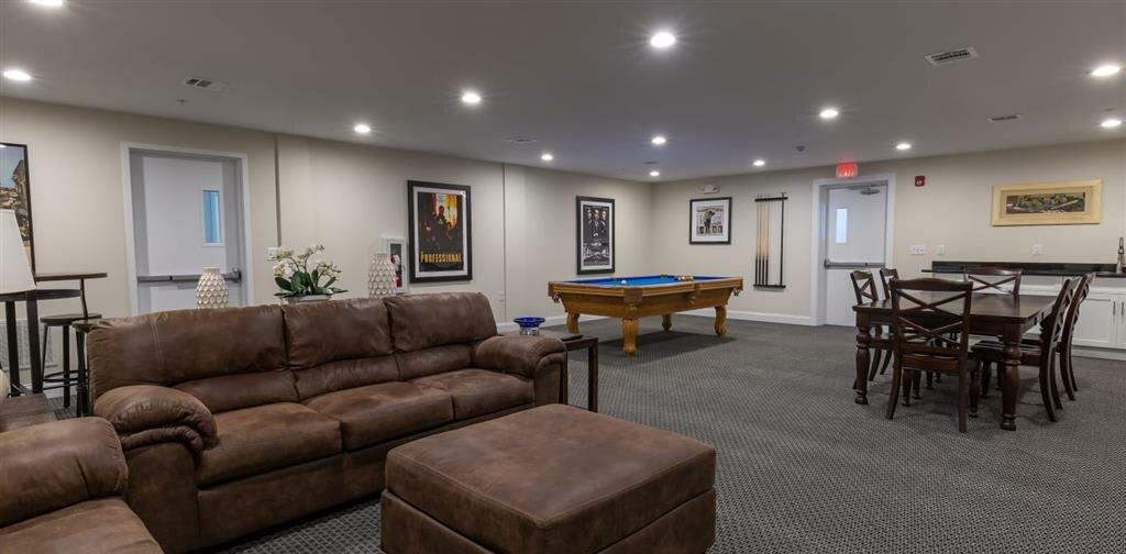 Zephyr Ridge Apartment Homes