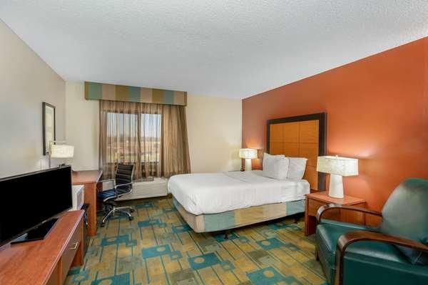 La Quinta Inn & Suites By Wyndham Meridian
