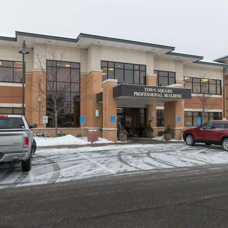 Pinnacle Dermatology-Blaine