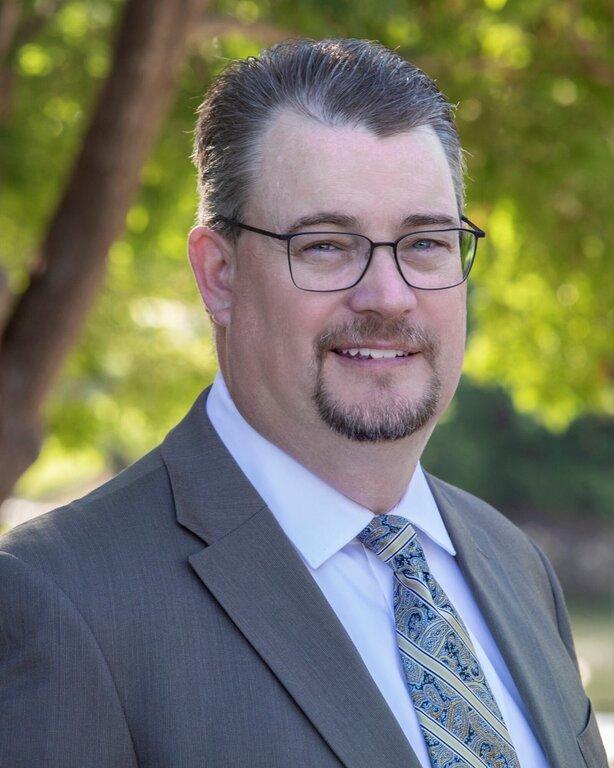 Merrill Lynch Financial Advisor Charlie Bennett