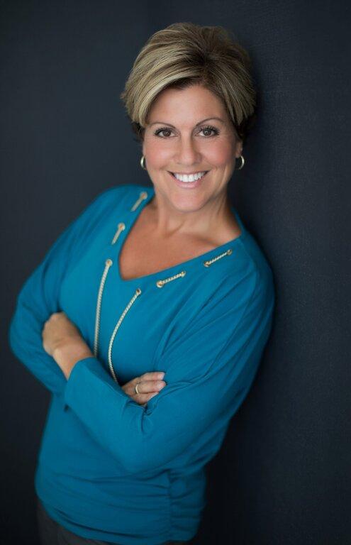 Merrill Lynch Financial Advisor Traci Avila