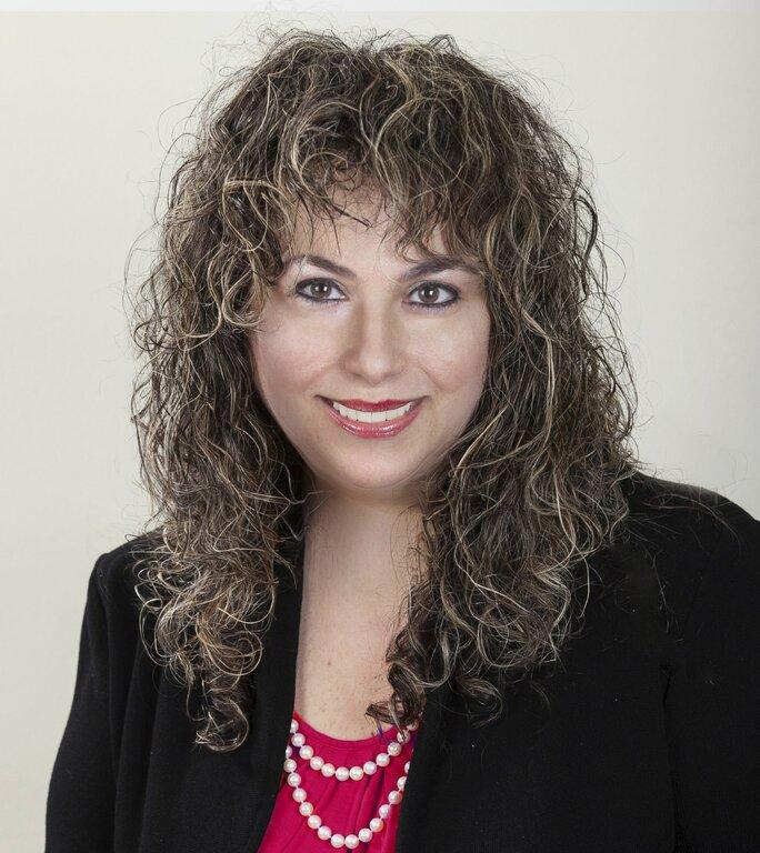 Merrill Lynch Financial Advisor Arlette Cataldo