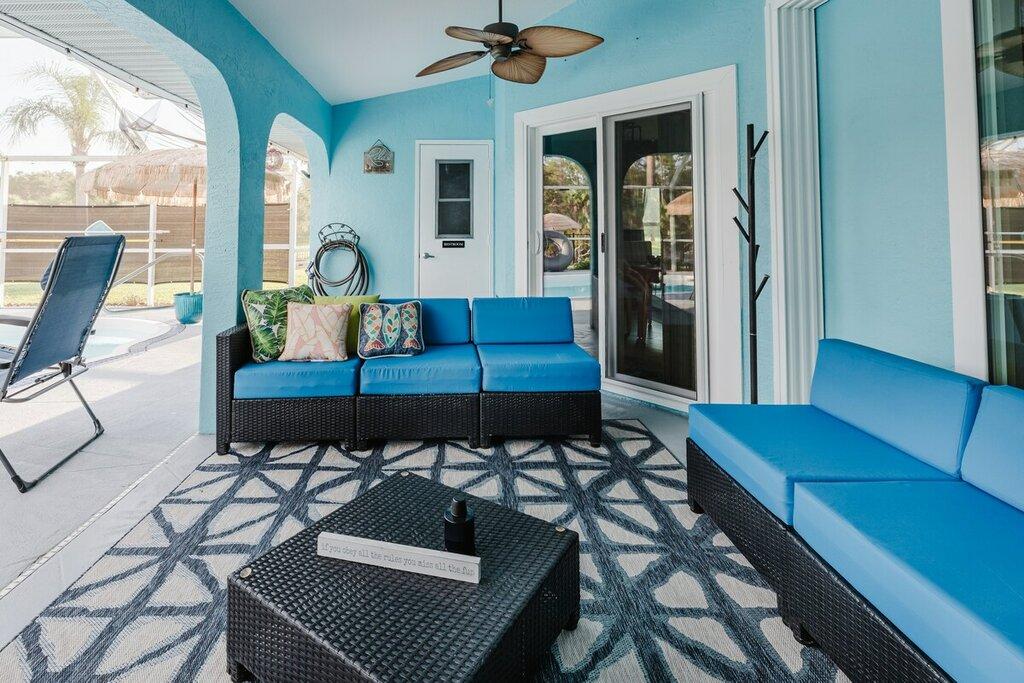 Steve and Cori's Tropical King Suite