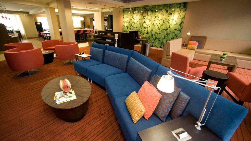 Courtyard Lexington South/Hamburg Place