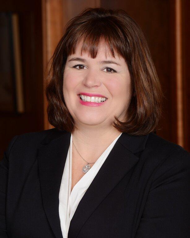 Merrill Lynch Financial Advisor Leanne Jewett