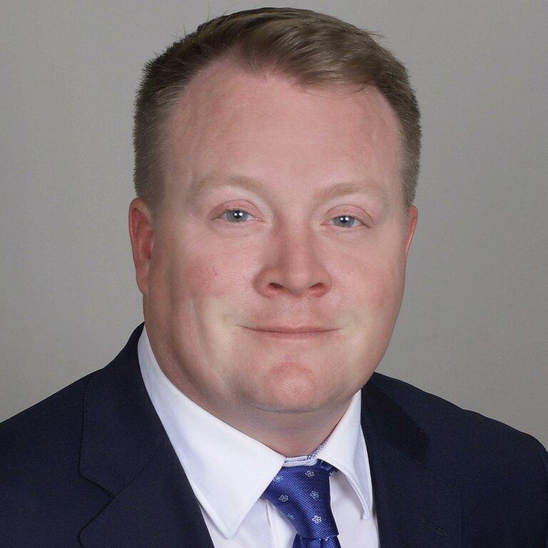 Edward Jones-Financial Advisor: Garrett Kindelspire