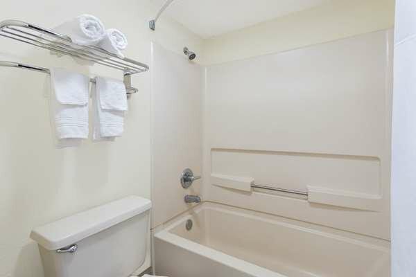 Days Inn By Wyndham Newberry