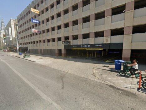 Platinum Parking Rivercenter Parking Garage