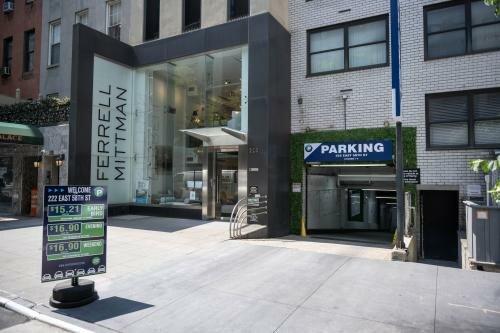 Centerpark East 58th Street Parking Garage