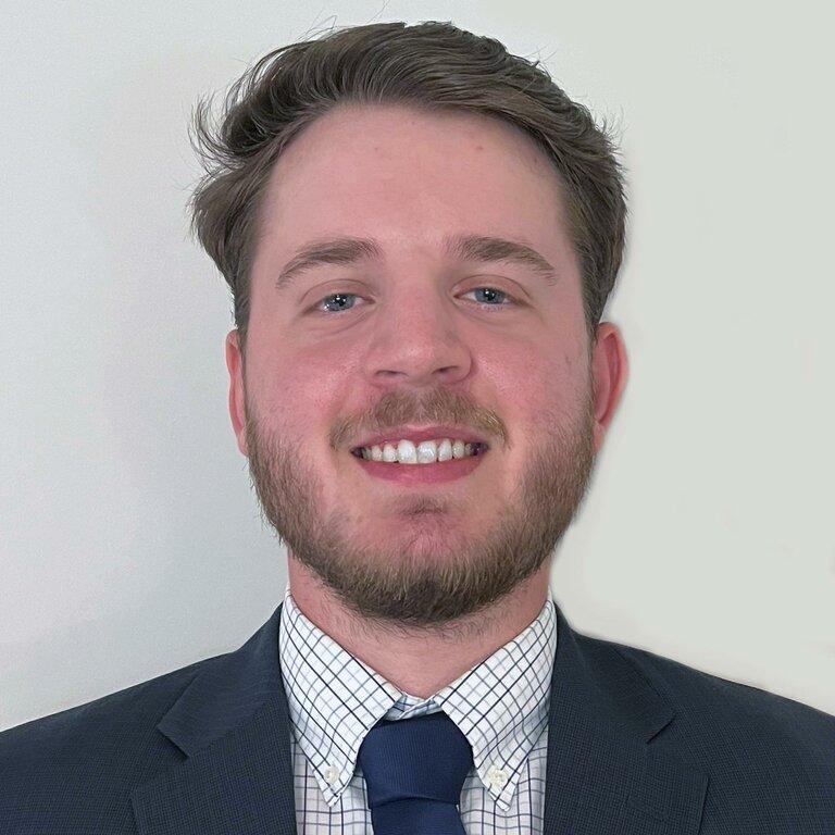Edward Jones-Financial Advisor: Benjamin Knight