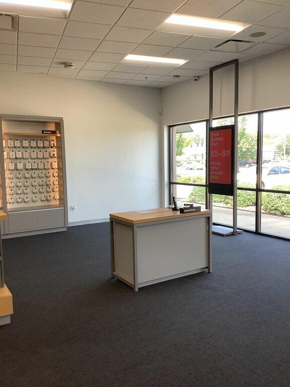 Russell Cellular-Verizon Authorized Retailer