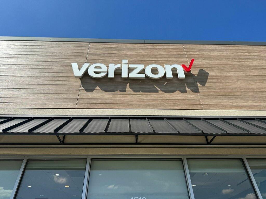 Russell Cellular-Verizon Authorized Retailer