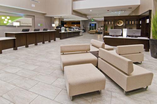 Holiday Inn Austin Airport By IHG