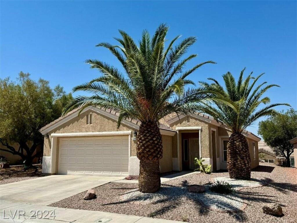 Ingrid Lopez - Realty ONE Group